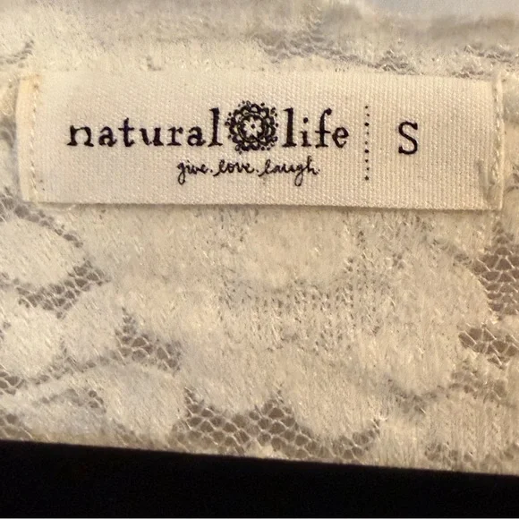 Natural Life Cream Lace Cropped Top – Size S - Picture 5 of 8